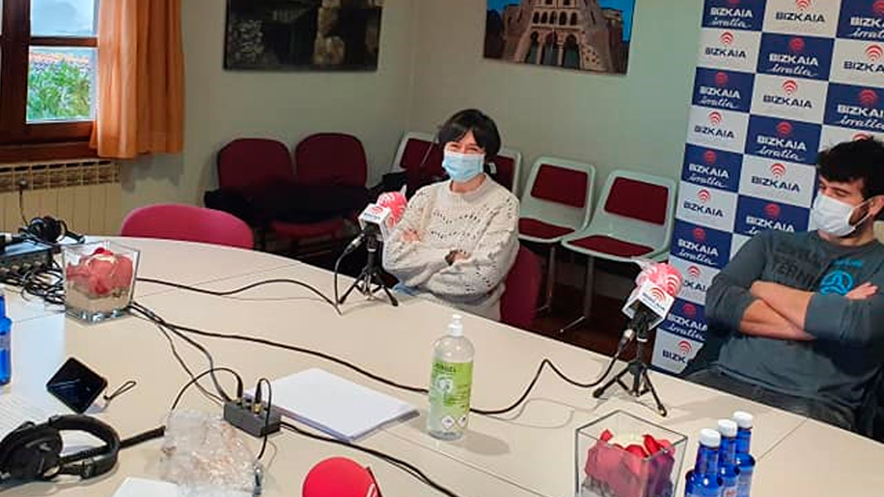 Gatikako euskera arloko aeduraduna Bizkaia Irratian